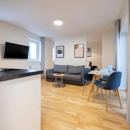 Bright Zentrum-west Stadion - Neueroeffnung - New Opening Aparthotel *